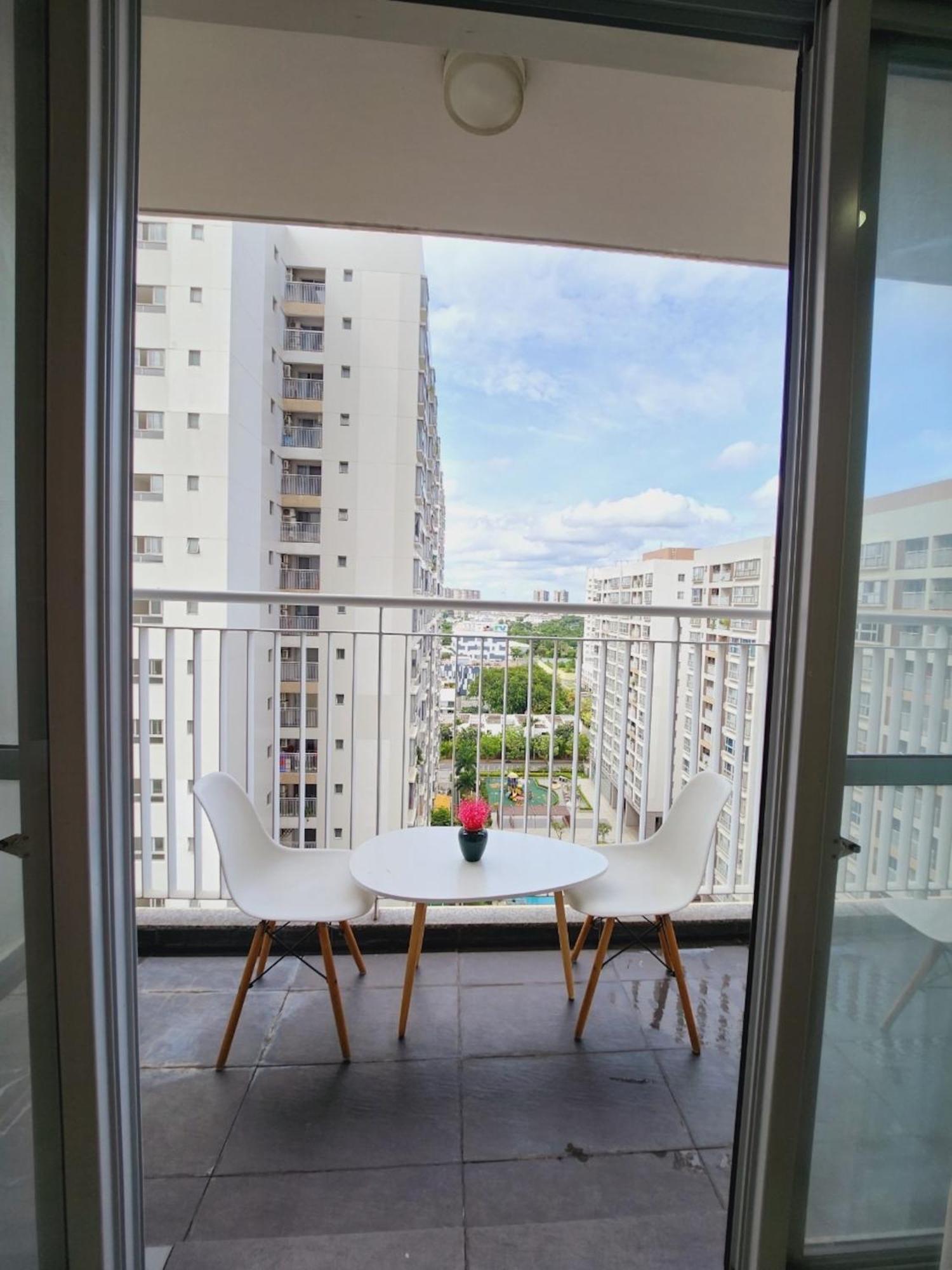 Michael Apartment Scenic Valley Ho-Chi-Minh-Stadt Exterior foto